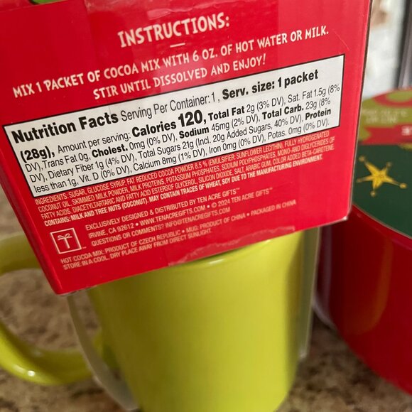 COLLECTIBLE Dr Seuss Grinch Holiday Christmas Mugs! The Grinch Drinkware - Picture 5 of 8